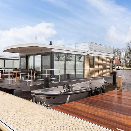 Welcome In - Houseboat 'Elysium' Met Eigen Aanlegsteiger Sneek - Offingawier מראה חיצוני תמונה
