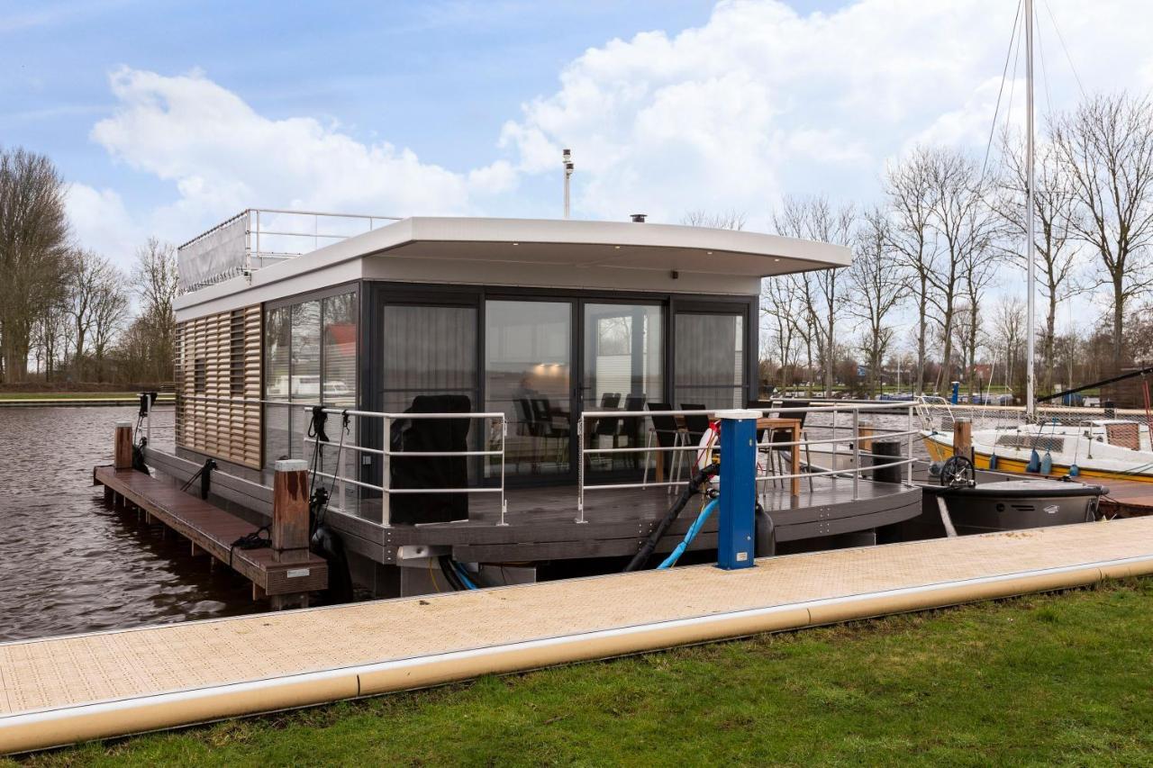 Welcome In - Houseboat 'Elysium' Met Eigen Aanlegsteiger Sneek - Offingawier מראה חיצוני תמונה