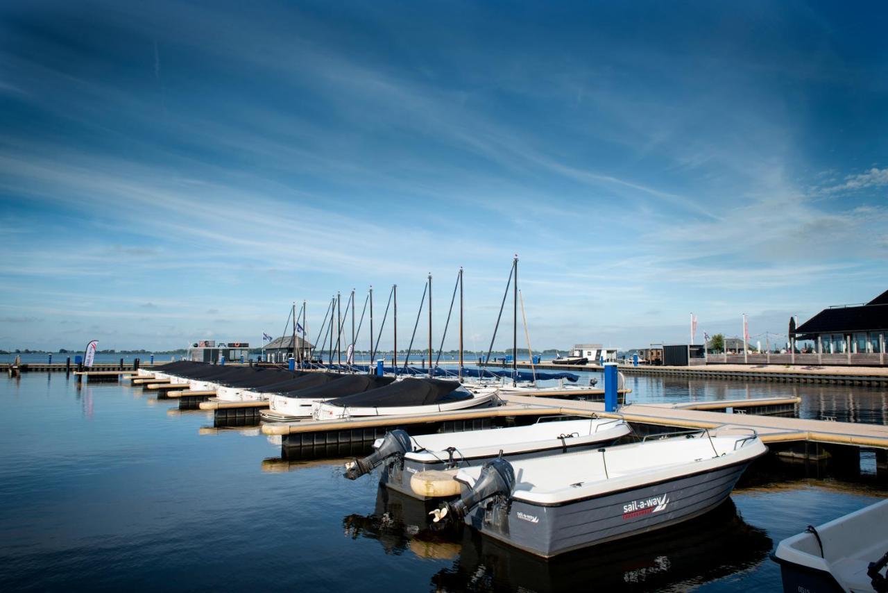Welcome In - Houseboat 'Elysium' Met Eigen Aanlegsteiger Sneek - Offingawier מראה חיצוני תמונה